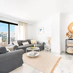 Jardines Puerto Banus - Elegance And Comfort In Marbellas Heart 아파트