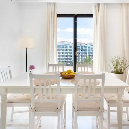 Jardines Puerto Banus - Elegance And Comfort In Marbellas Heart 公寓 马尔韦利亚