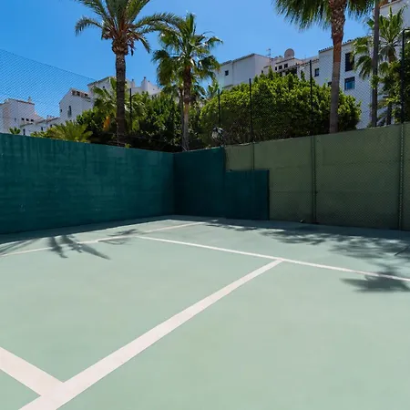 Jardines Puerto Banus - Elegance And Comfort In Marbellas Heart Lejlighed *