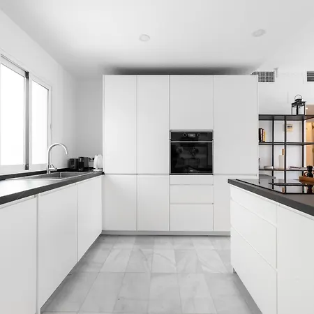 Jardines Puerto Banus - Elegance And Comfort In Marbellas Heart Marbella